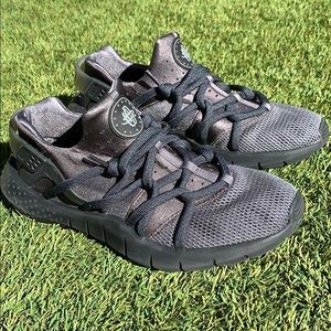 Nike huarache Triple Black OG